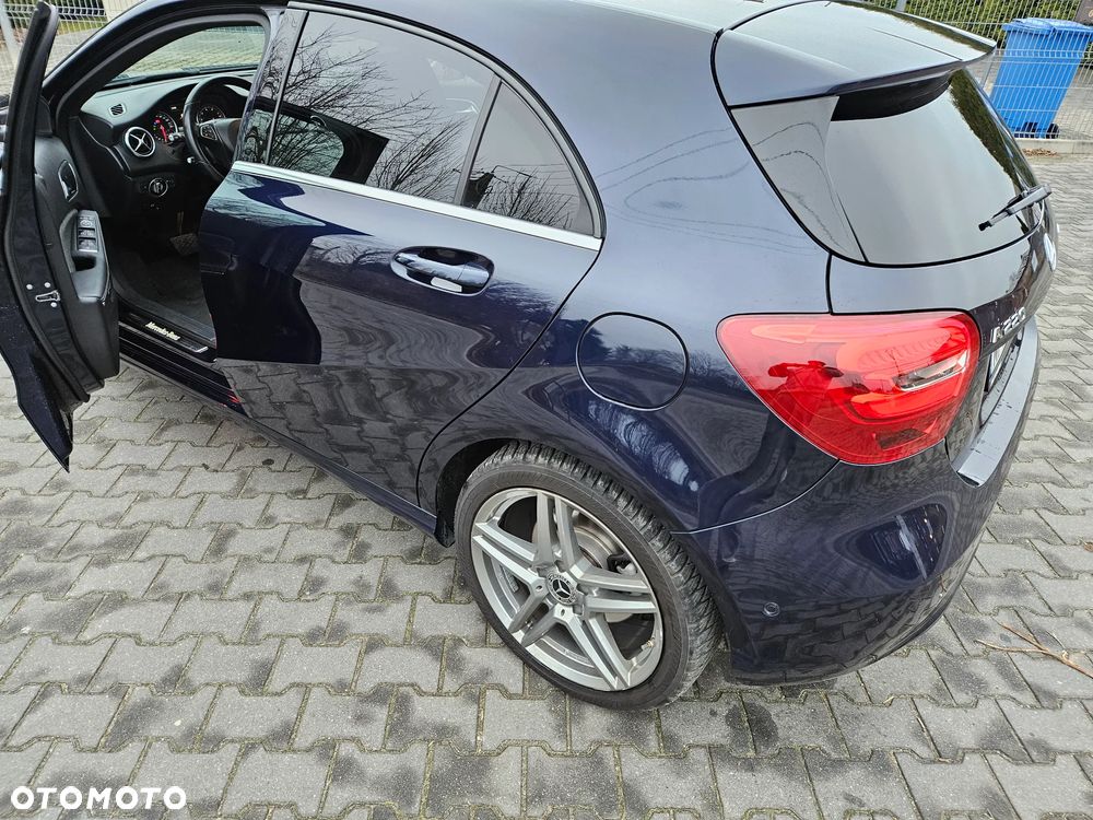 Mercedes-Benz Klasa A ver-220-4matic-7g--dct-urban - 5