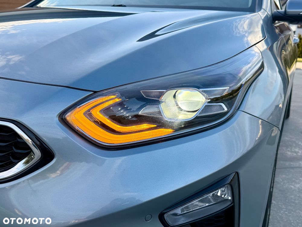 Kia Ceed 1.4 T-GDI DCT OPF Platinum Edition - 16