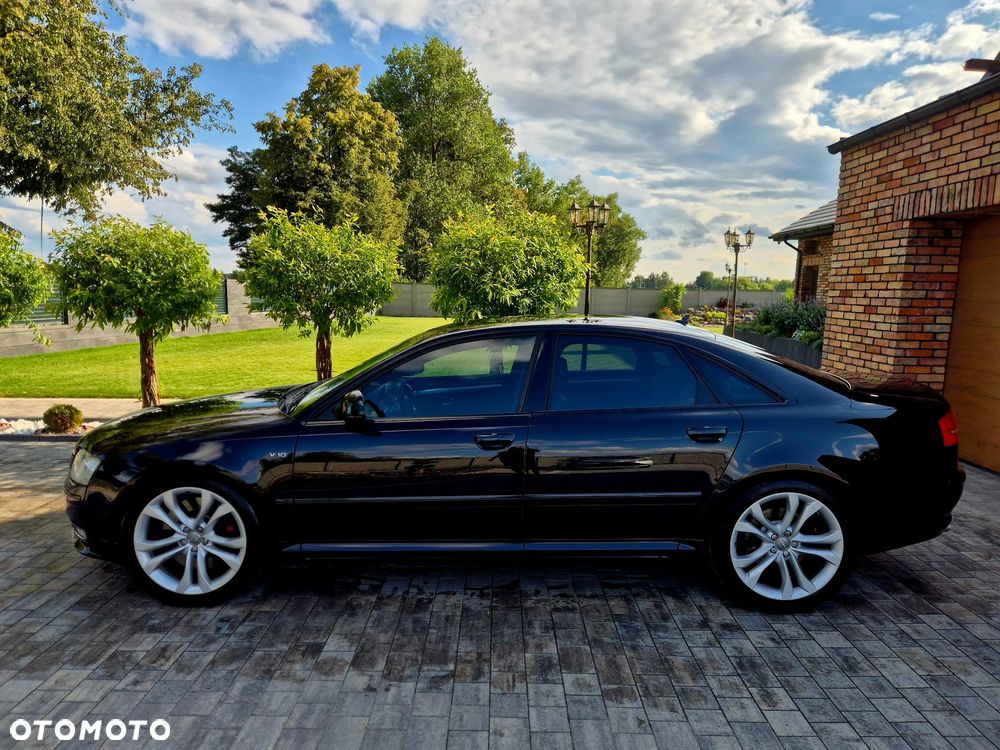 Audi S8 5.2 FSI Quattro - 11