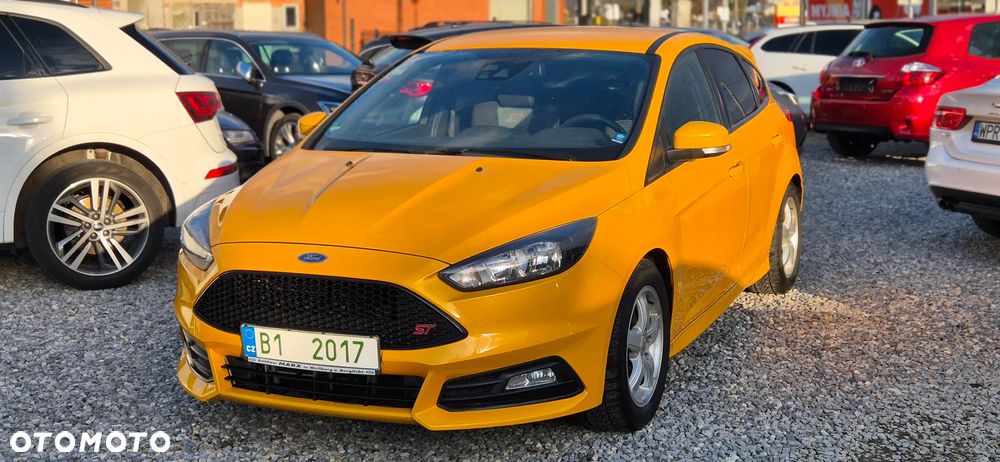 Ford Focus 2.0 EcoBoost ST mit Leder-Exclusiv-Paket - 3