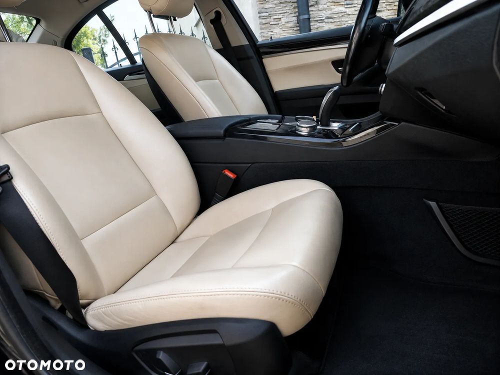 BMW Seria 5 520d Efficient Dynamics Edition Sport Line - 12