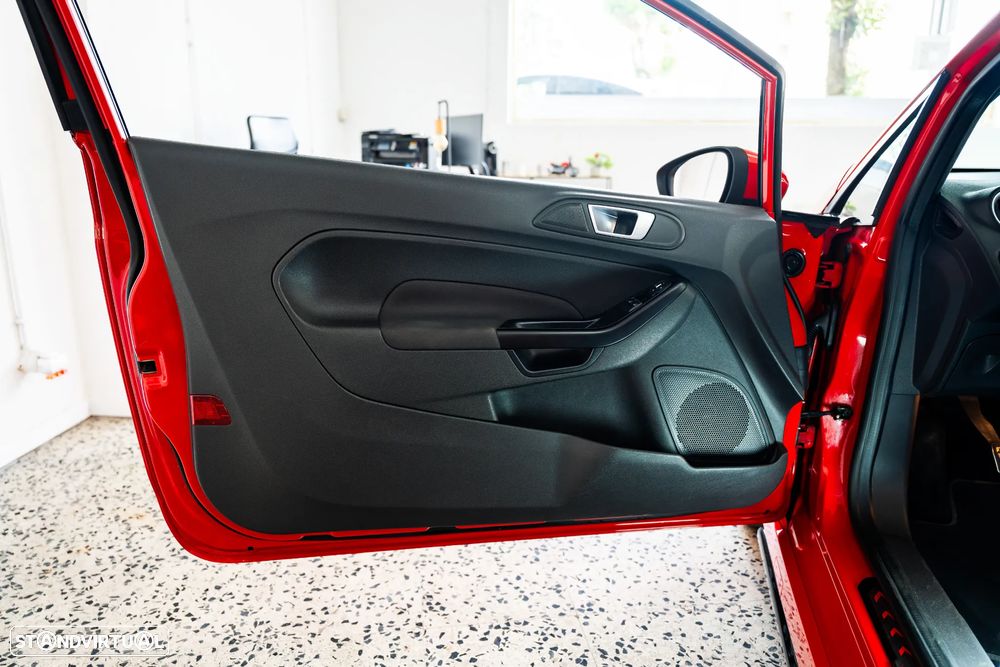 Ford Fiesta 1.6 EcoBoost ST - 41
