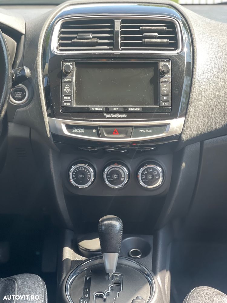 Mitsubishi ASX - 16