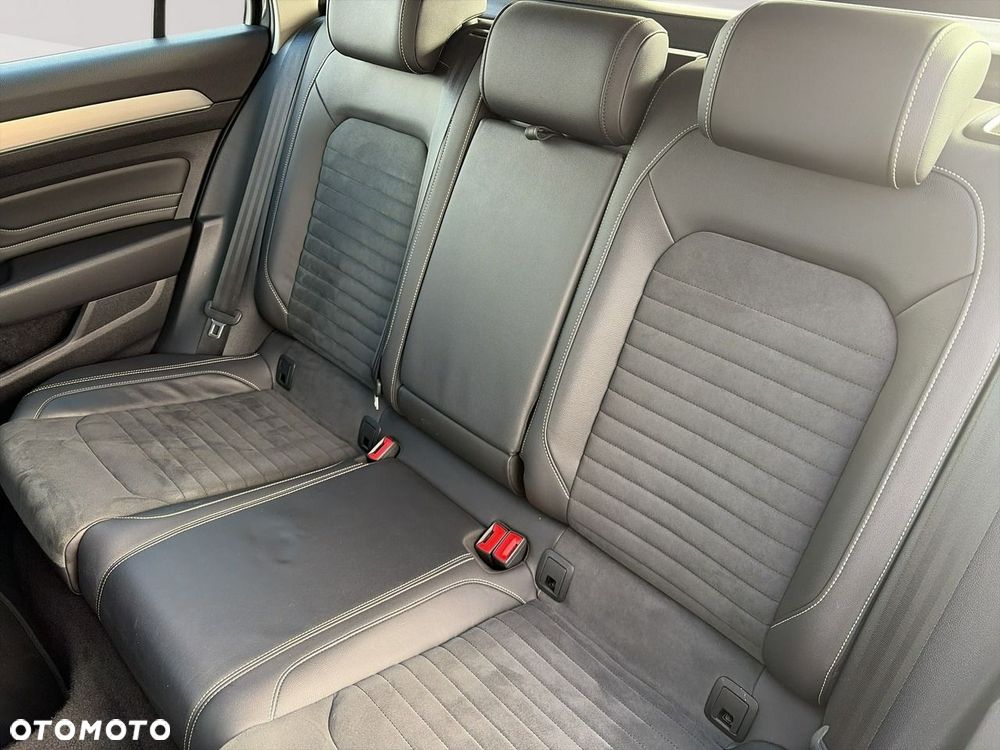 Volkswagen Passat - 24