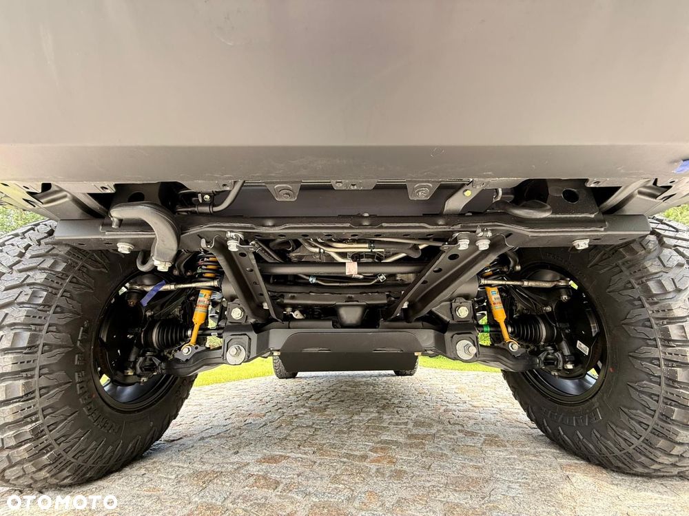 Toyota Tacoma - 25