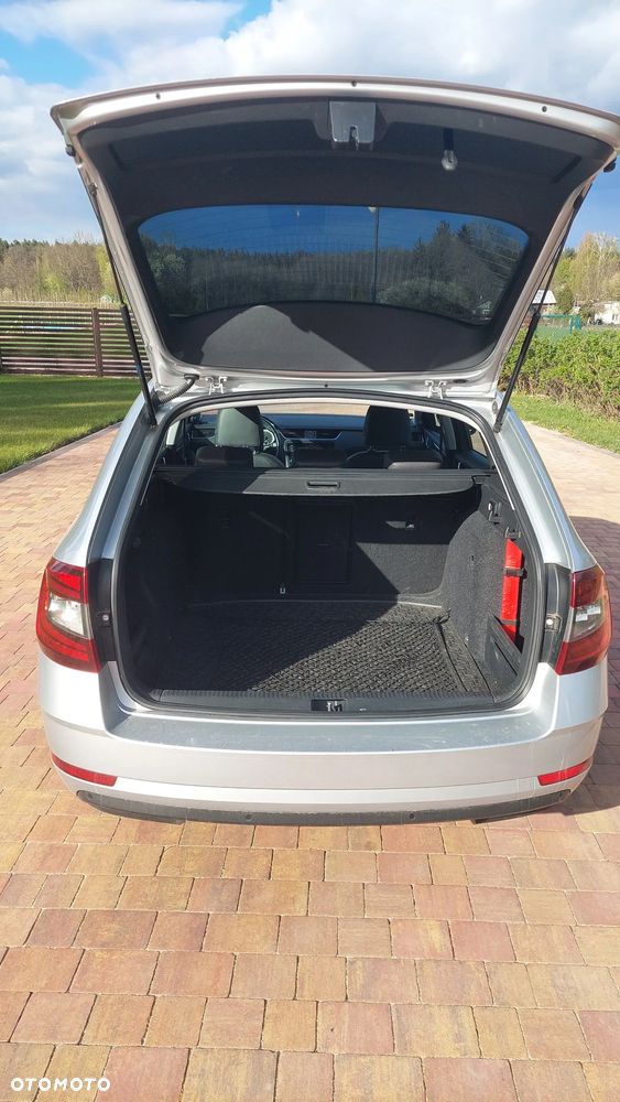 Skoda Octavia 2.0 TSI RS 245 DSG - 17