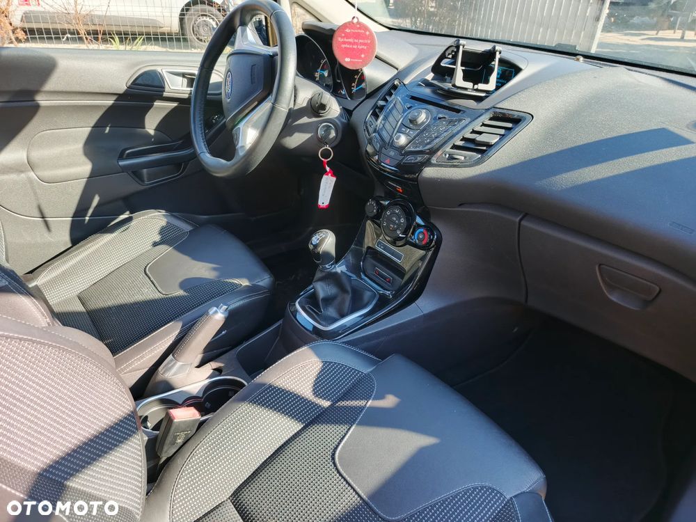 Ford Fiesta - 8