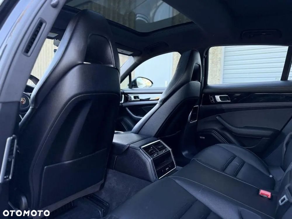 Porsche Panamera 4 GPF Executive - 19