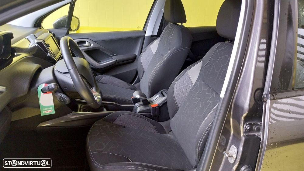 Peugeot 2008 1.2 PureTech Active - 15