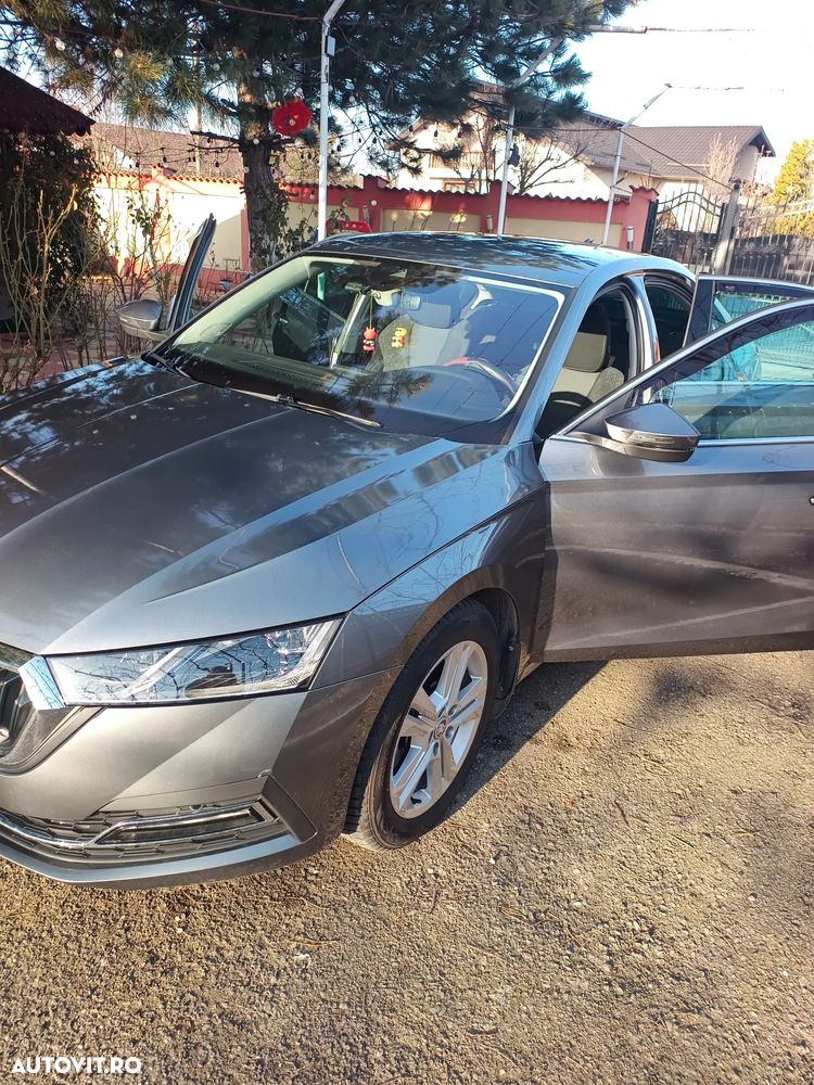 Skoda Octavia 2.0 TDI DSG Style - 24