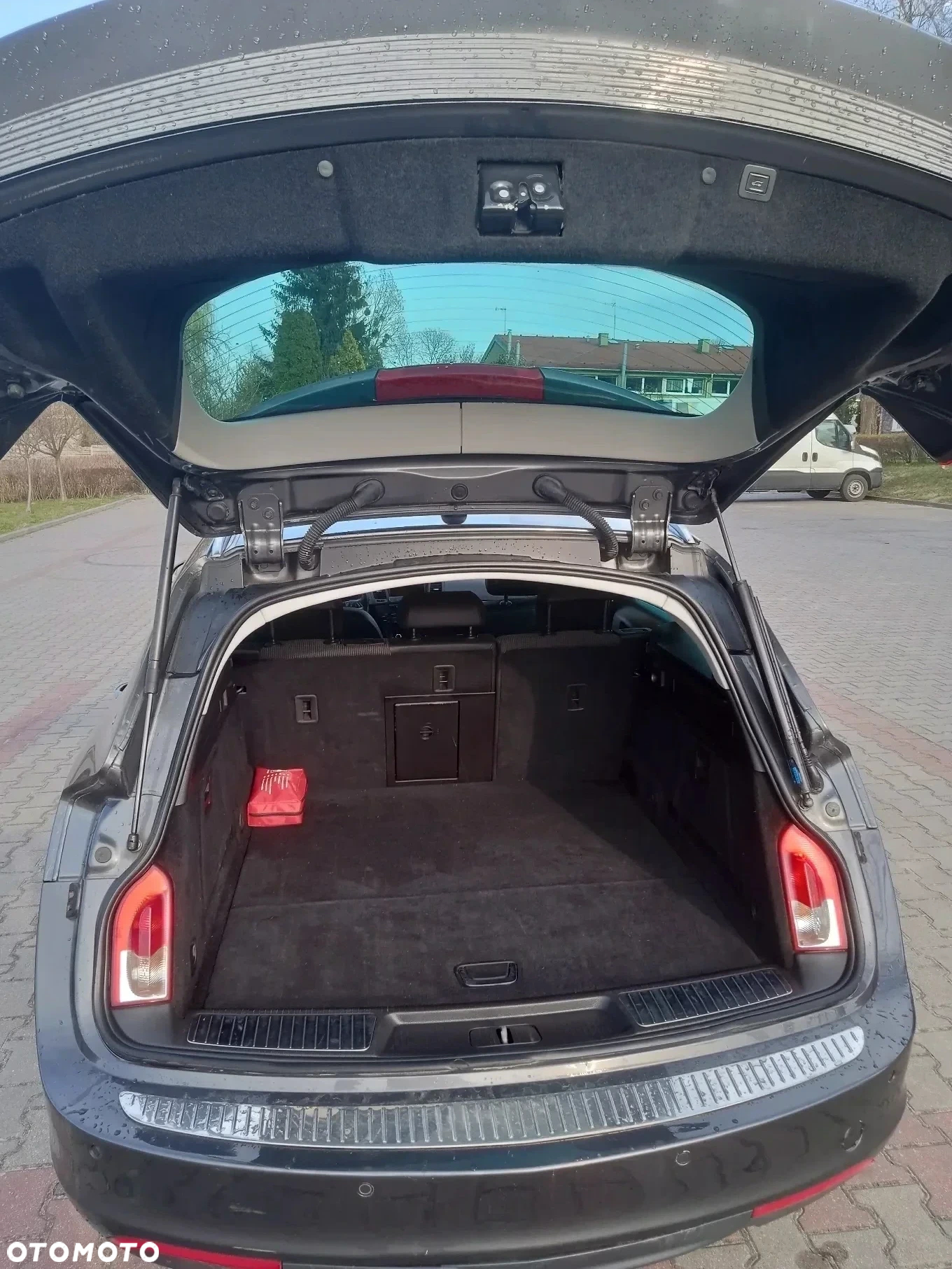 Opel Insignia 2.0 CDTI Sports Tourer - 2