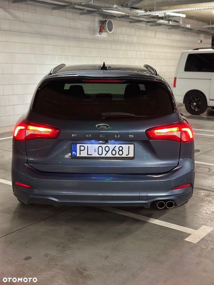 Ford Focus 1.0 EcoBoost mHEV ST-Line X - 6