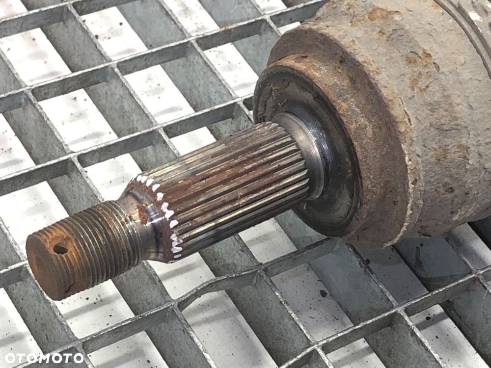 PÓŁOŚ PRAWY PRZÓD  MITSUBISHI LANCER VIII Sportback (CX_A) 2007 - 2022 1.8 (CX3A) 105 kW [143 - 4