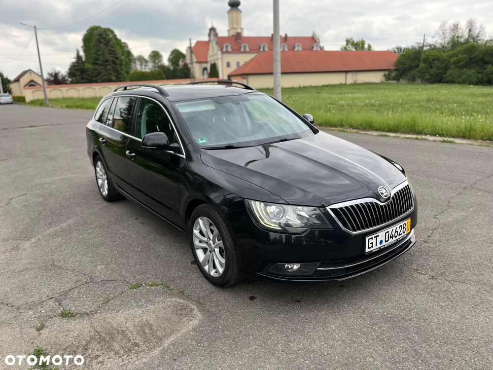 Skoda Superb 2.0 TDI Green tec DSG Ambition - 8