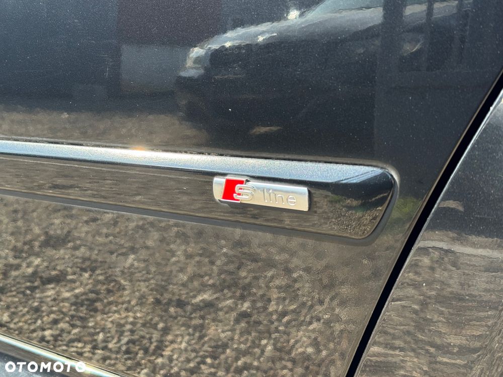 Audi A4 Avant 2.0 TDI DPF multitronic - 14