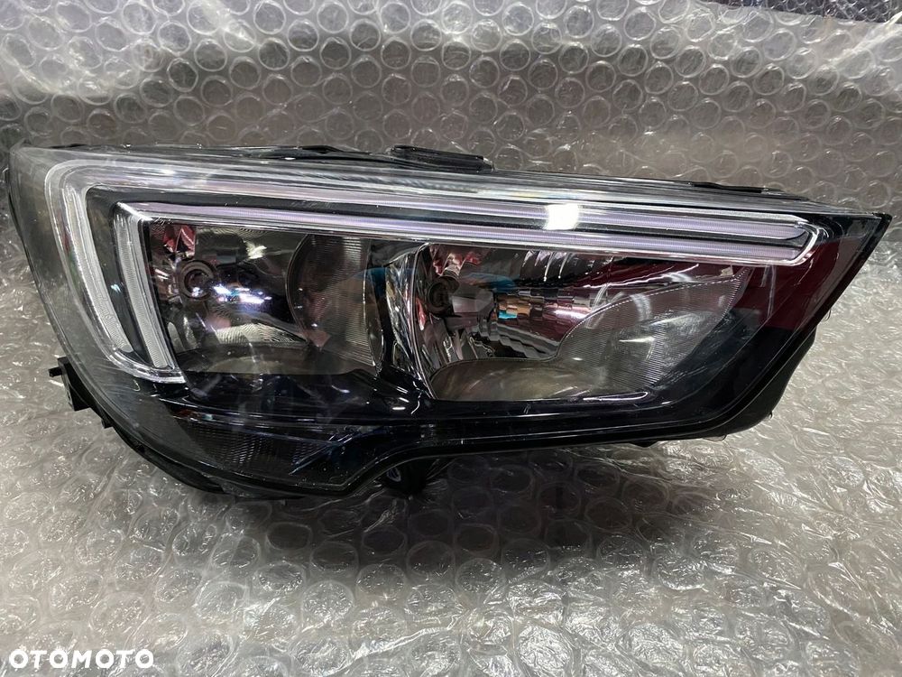 LAMPA PRAWA OPEL CROSSLAND X H7 LED 13467968 - 1