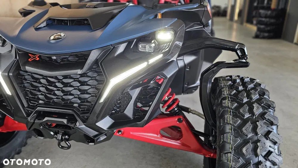 Can-Am Maverick - 4