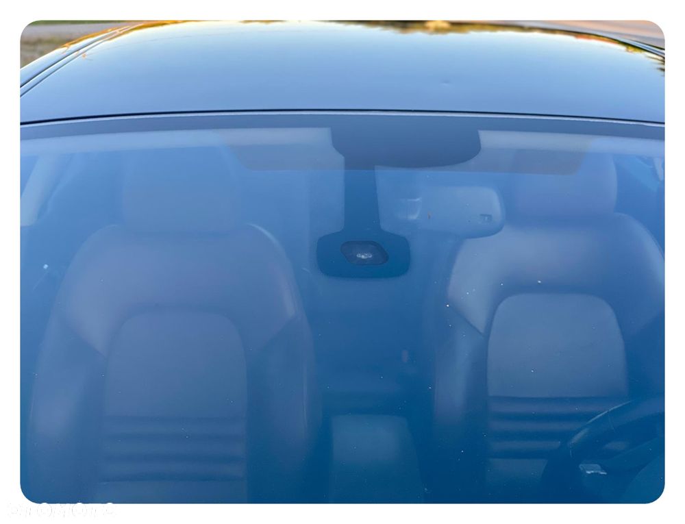 Peugeot 407 2.7HDi V6 Sport - 36