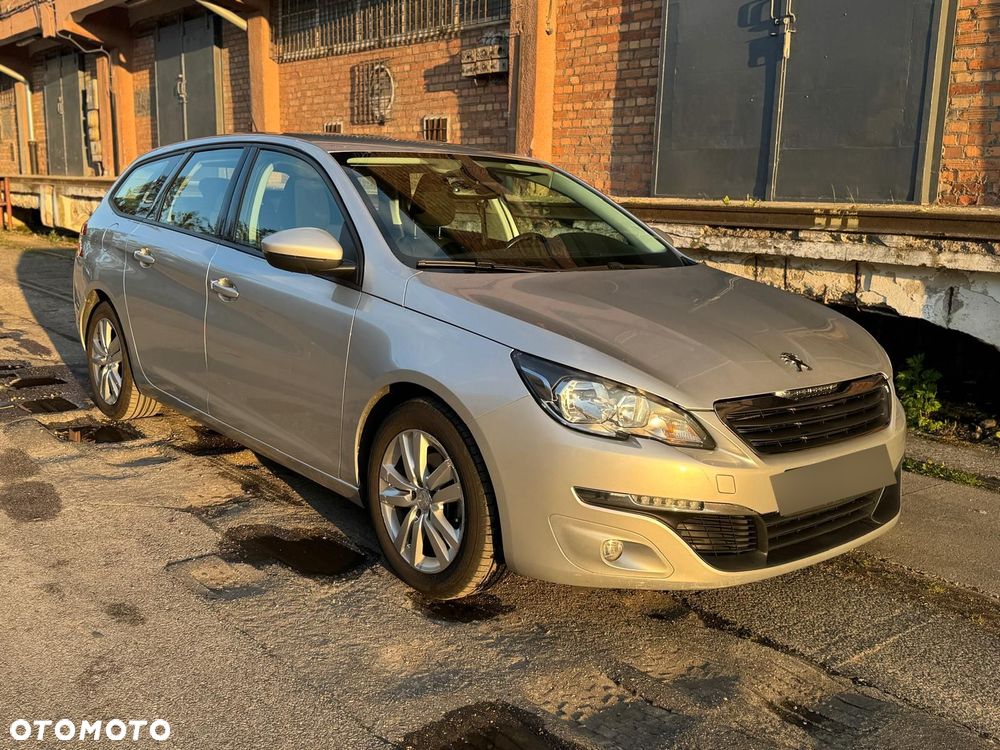 Peugeot 308 - 25