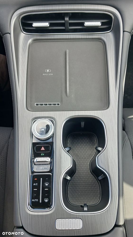 Chery Tiggo 8 1.5 T-GDI Super Hybrid Prestige DCT - 25