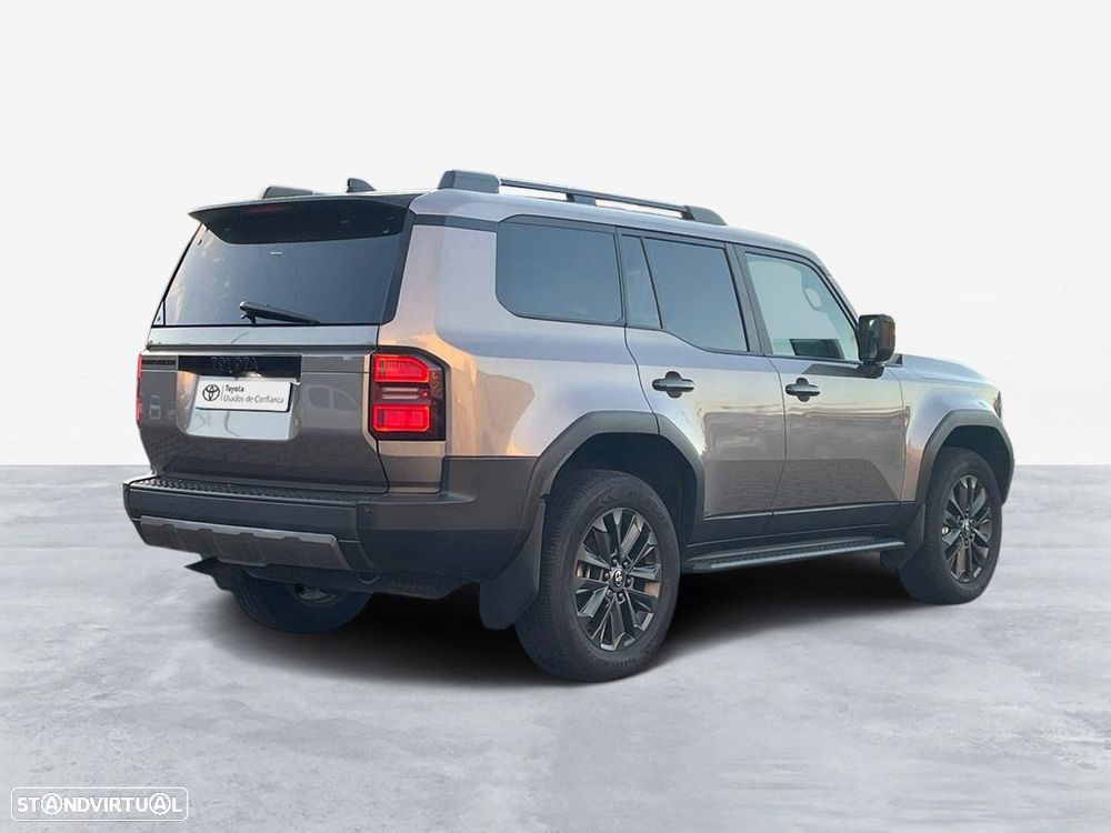 Toyota Land Cruiser 2.8 D-4D T/A - 18