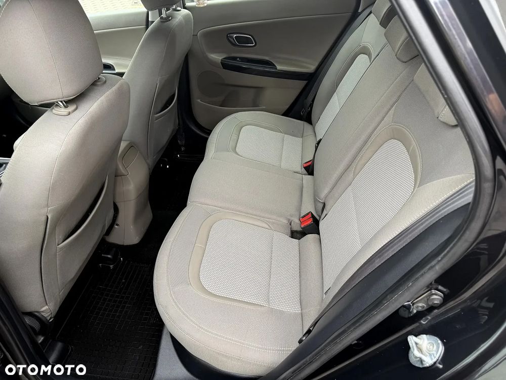 Kia Ceed - 7