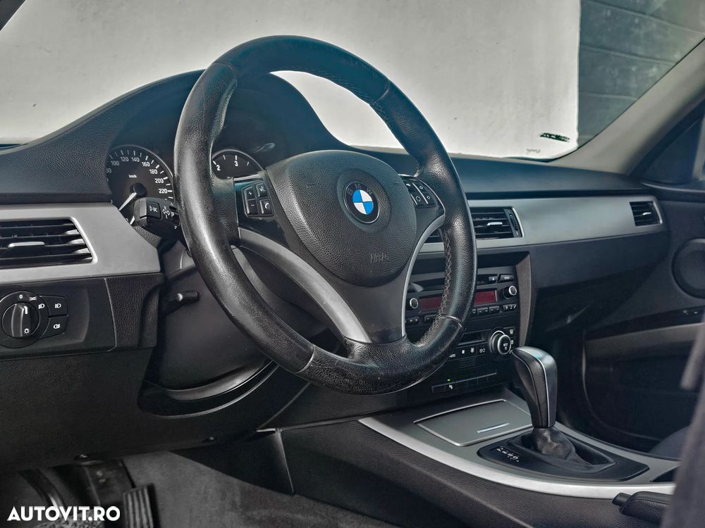 BMW Seria 3 320d DPF Aut. Edition Fleet Lifestyle - 8