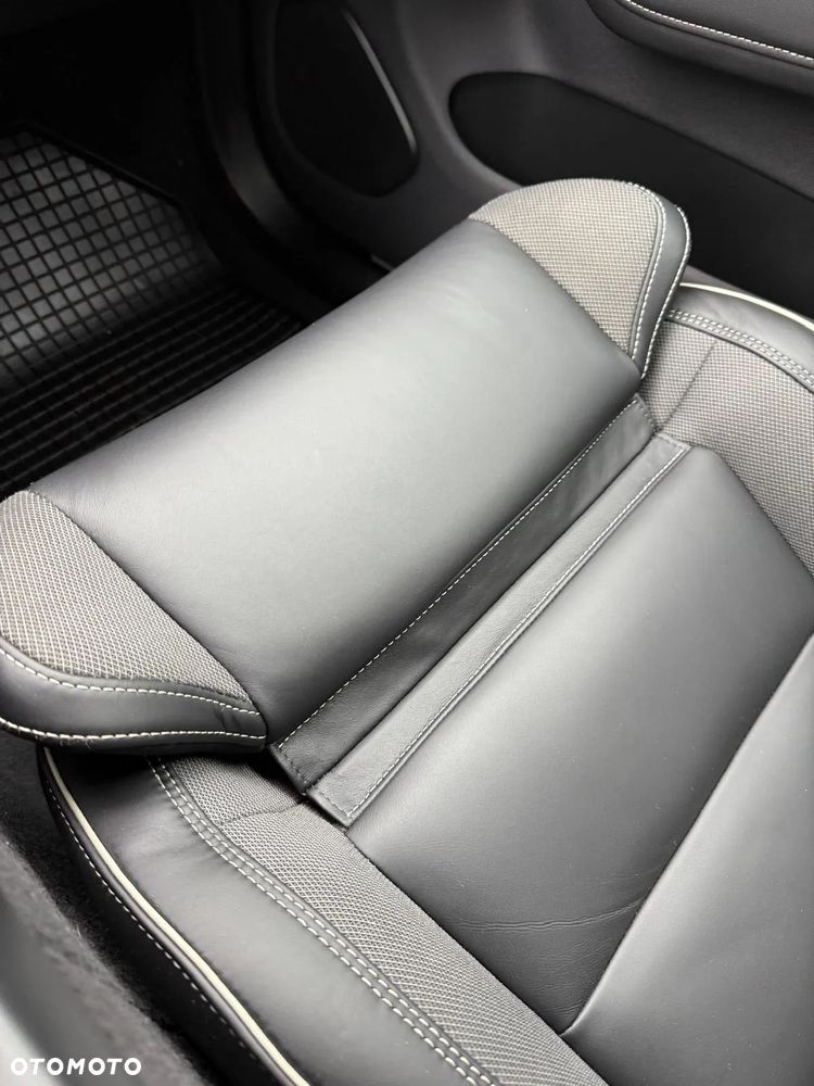 Volvo XC 60 T4 R-Design - 9