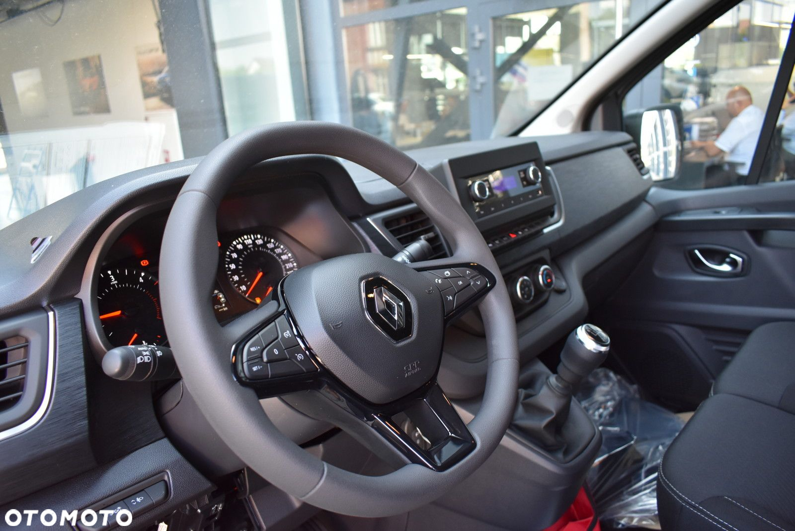 Renault Trafic - 10