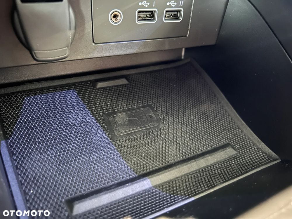 Renault Clio 1.0 TCe Techno - 18