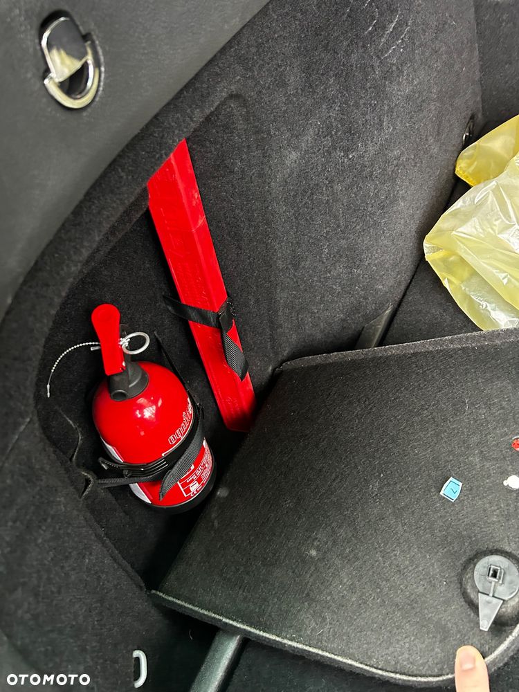 Volkswagen Golf 2.0 TDI Highline - 9