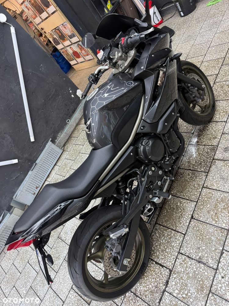 Yamaha XJ - 30