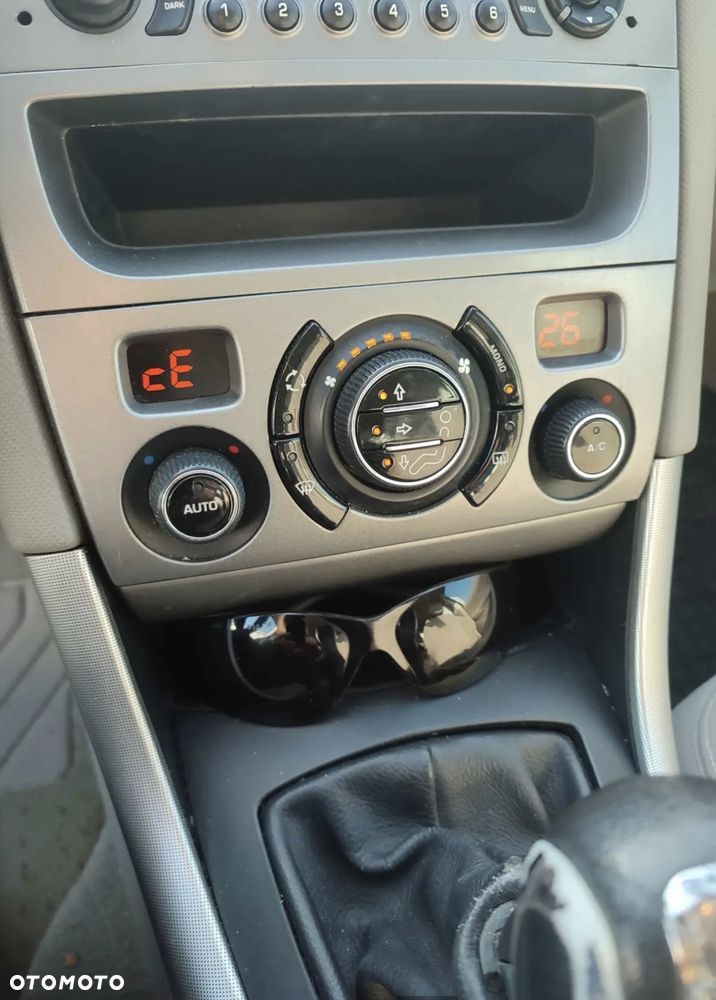Peugeot 308 1.6 Premium - 13