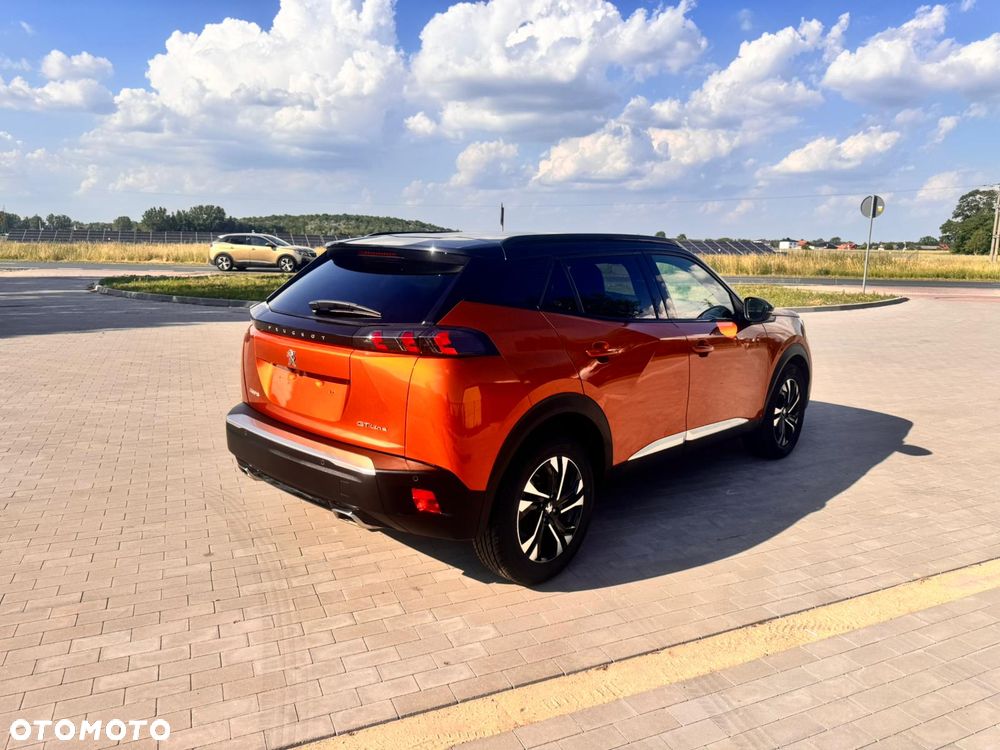 Peugeot 2008 1.2 PureTech GT Line S&S - 4