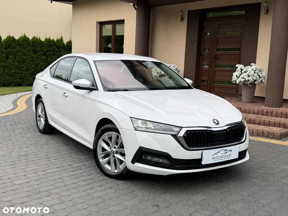 Skoda Octavia 2.0 TDI Ambition DSG - 1