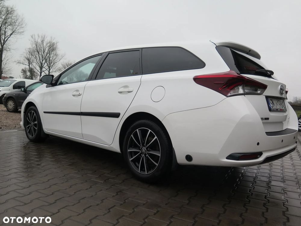 Toyota Auris 1.6 Active - 4