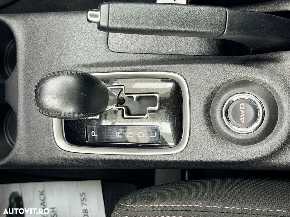 Mitsubishi Outlander 2.2 DI-D 4WD Automatik Intense - 26