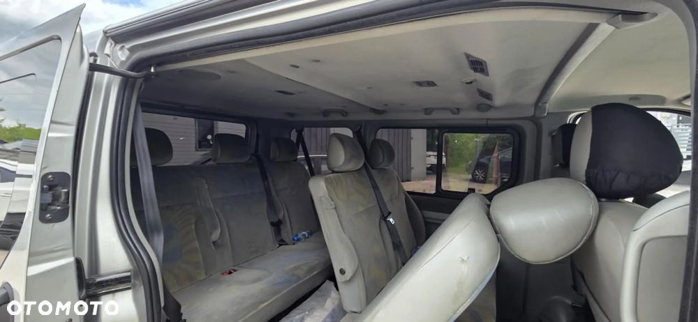RENAULT TRAFIC II VIVARO fotel kanapa II rząd komplet - 11