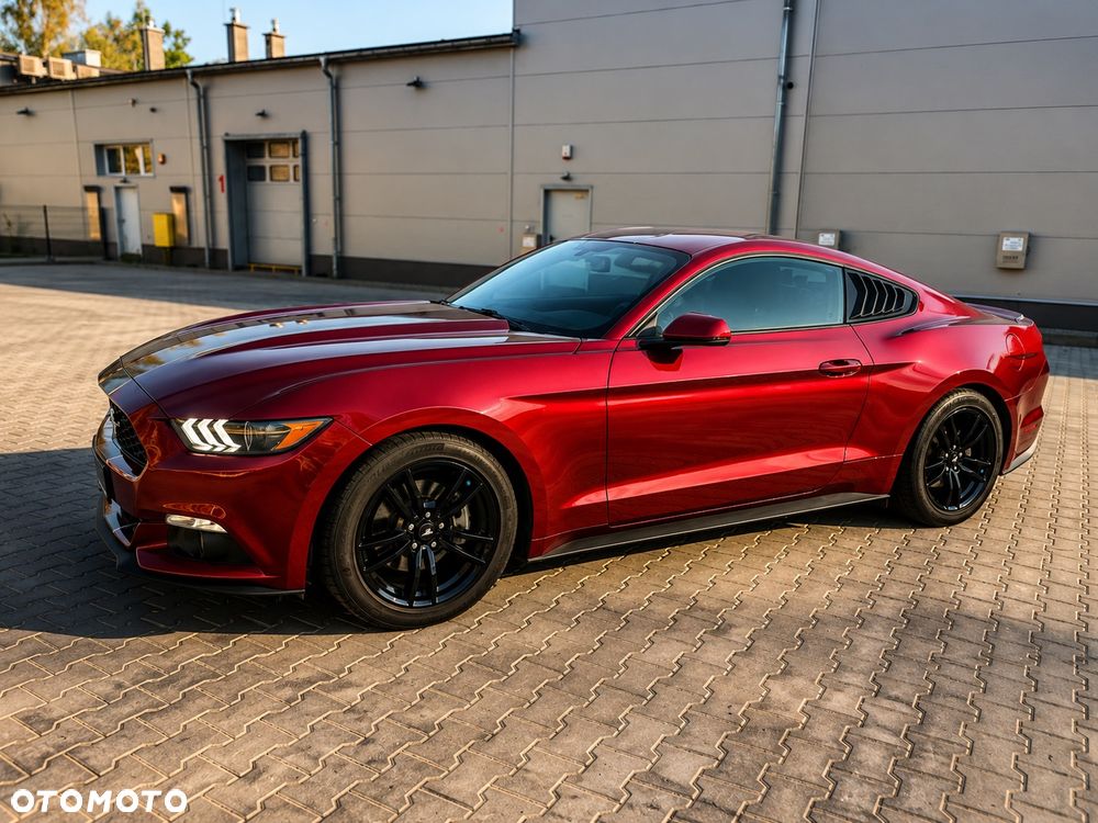 Ford Mustang - 23
