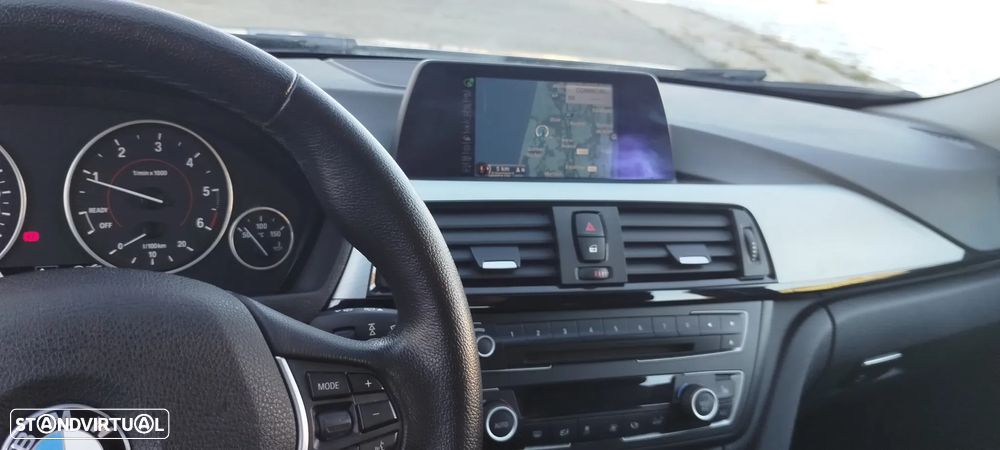 BMW 318 d xDrive Line Sport - 8