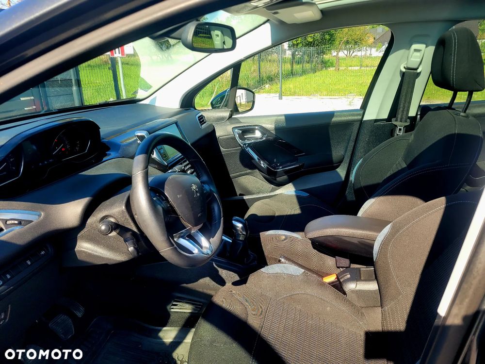 Peugeot 208 120 VTI Intuitive - 8