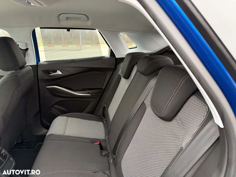 Opel Grandland X 1.2 Turbo START/STOP Enjoy - 9
