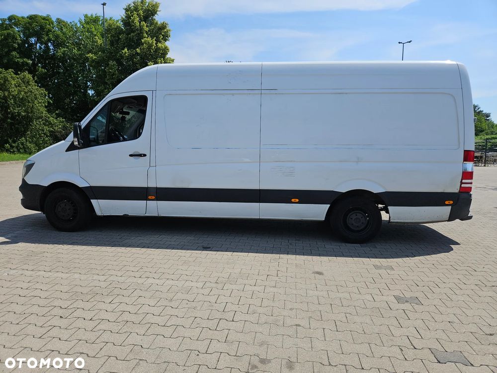 Mercedes-Benz Sprinter - 5