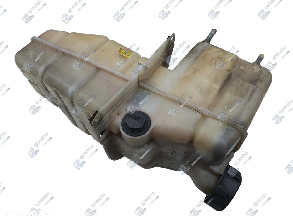 ZBIORNIK WYRÓWNAWCZY PŁYNU SCANIA 4  P G R T - 4