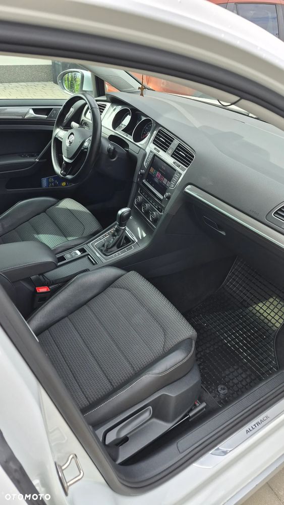 Volkswagen Golf Alltrack - 13
