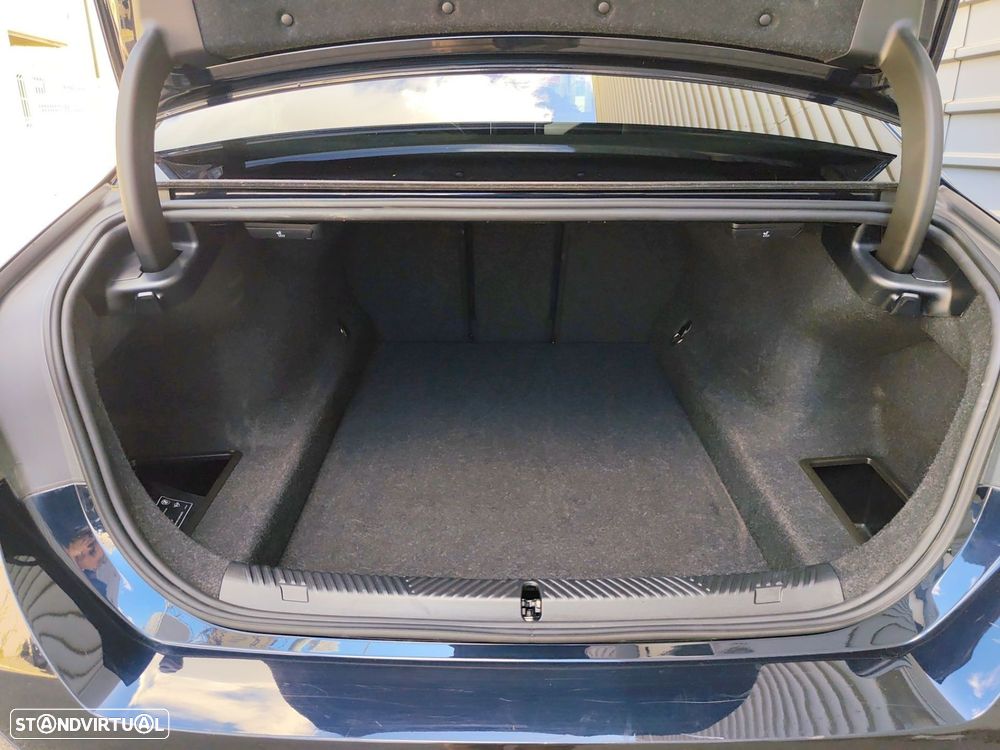 BMW 530 e Pack Desportivo M - 39