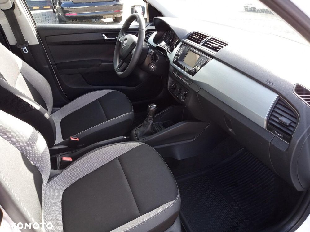 Skoda Fabia 1.0 TSI Ambition - 25
