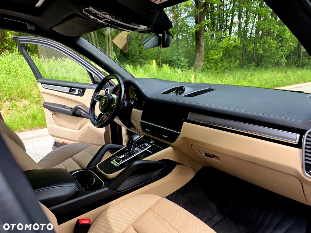 Porsche Cayenne E-Hybrid Platinum Edition - 12