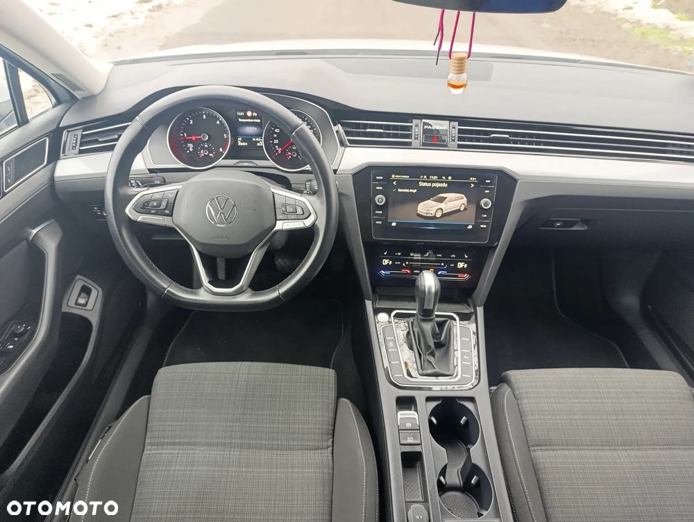 Volkswagen Passat 2.0 TDI Business DSG - 16