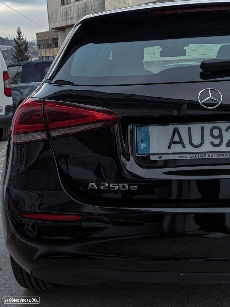 Mercedes-Benz A 250 e Style Plus - 12
